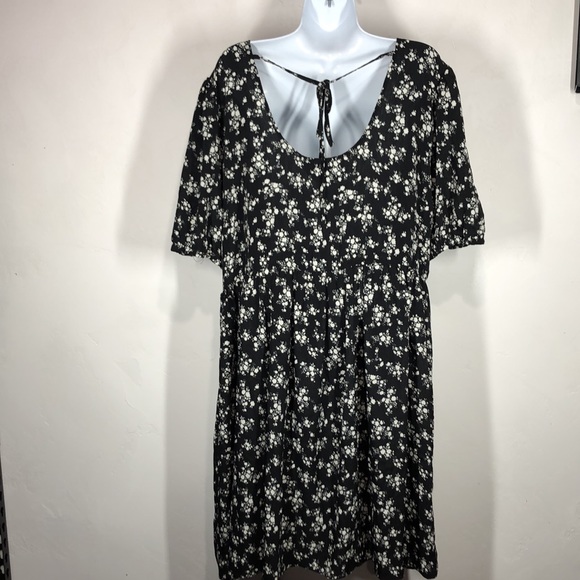 NWT Kay + Jay black floral dress size xl - Picture 7 of 12